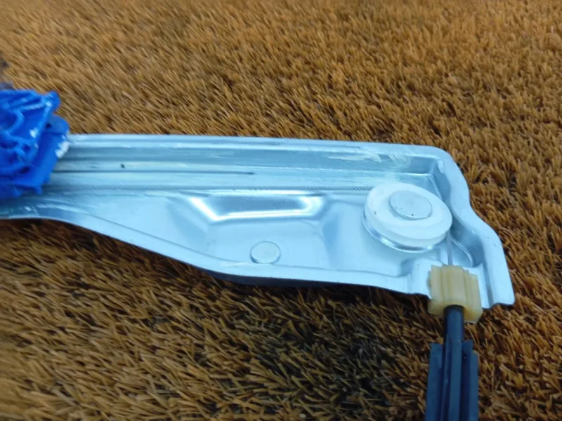 Стеклоподъемник