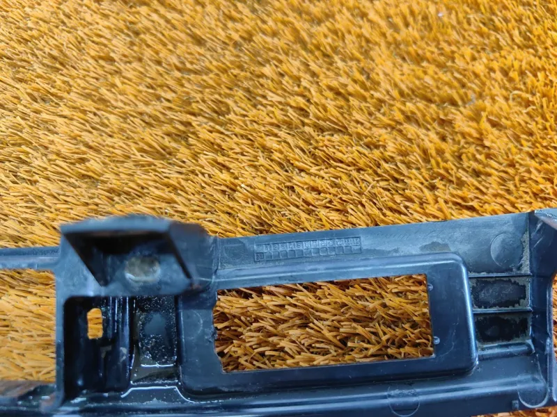 Накладка крышки багажника