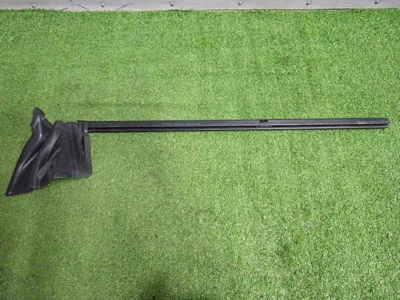 Уплотнитель стекла двери