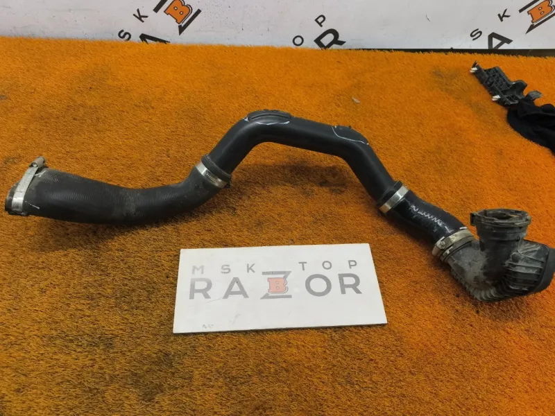 Патрубок интеркулера