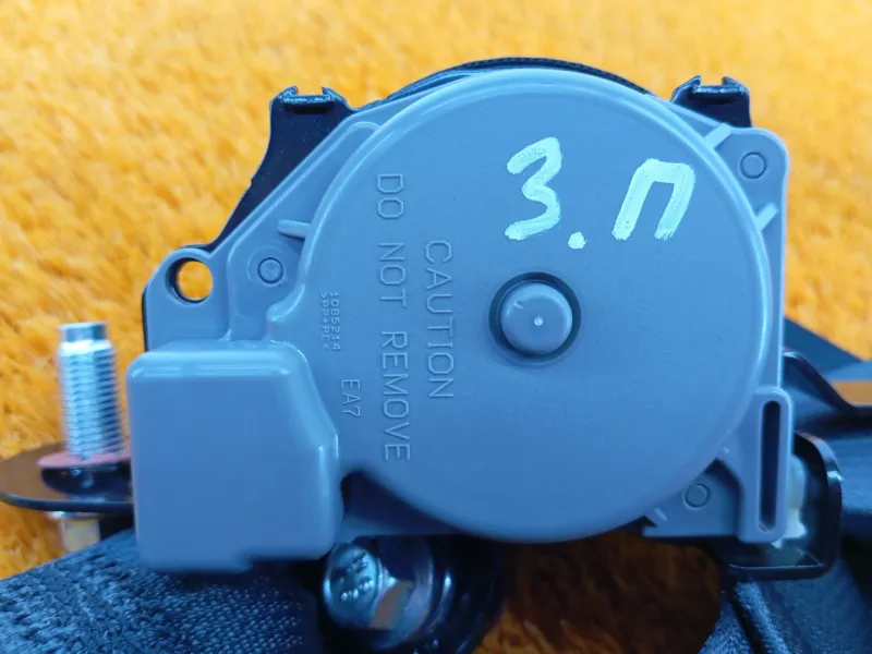 Ремень безопасности