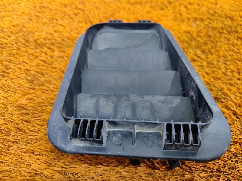 Решетка вентиляционная