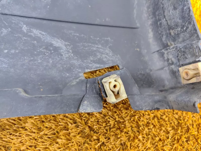 Защита днища кузова