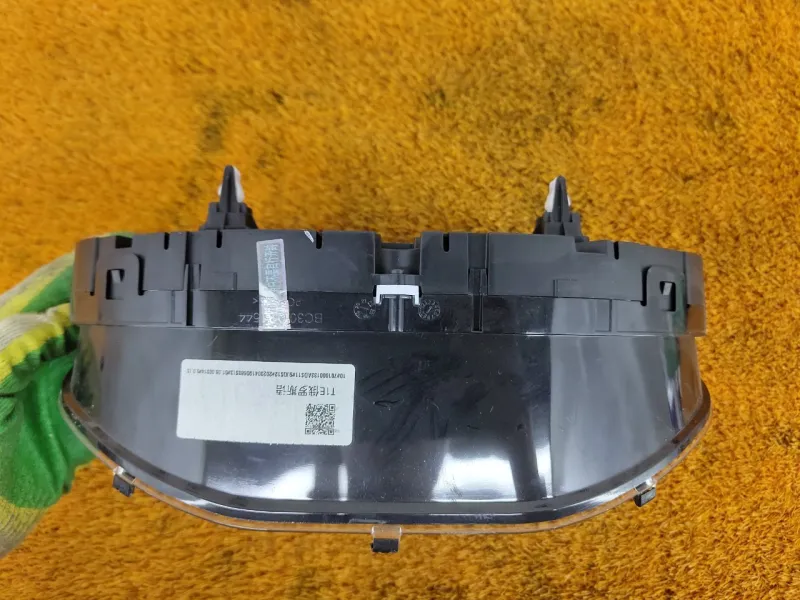 Панель приборов