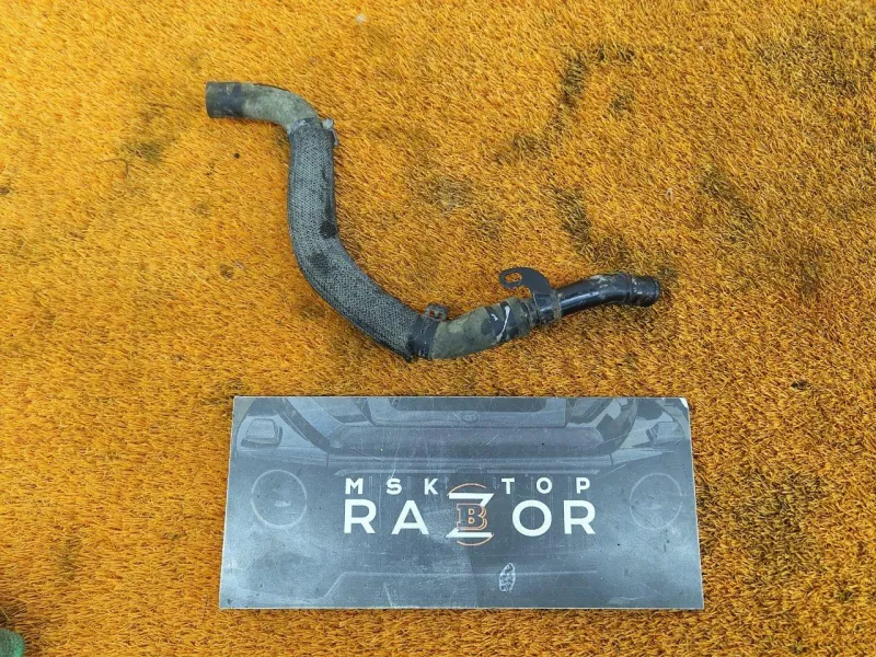 Патрубок системы охлаждения