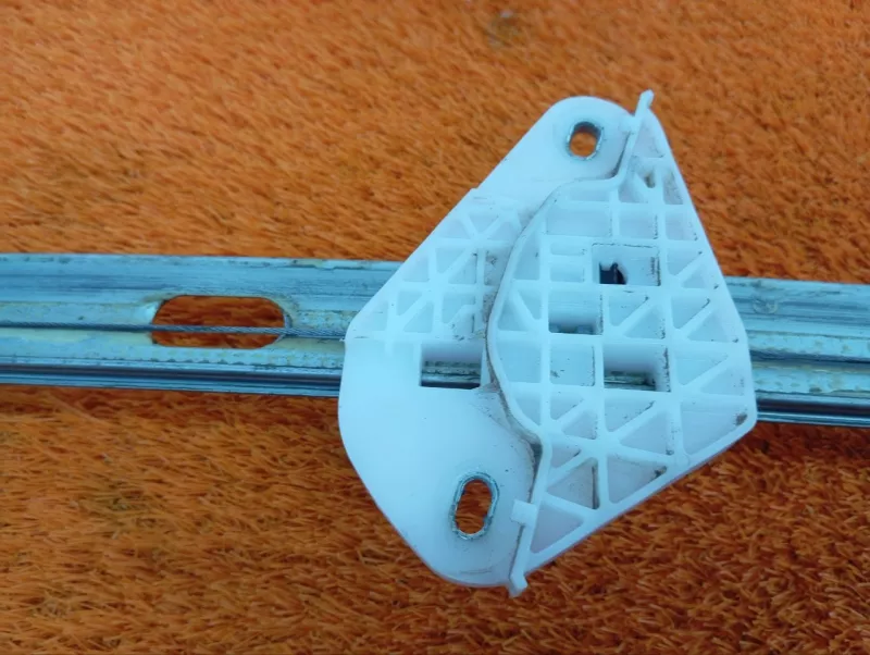 Стеклоподъемник