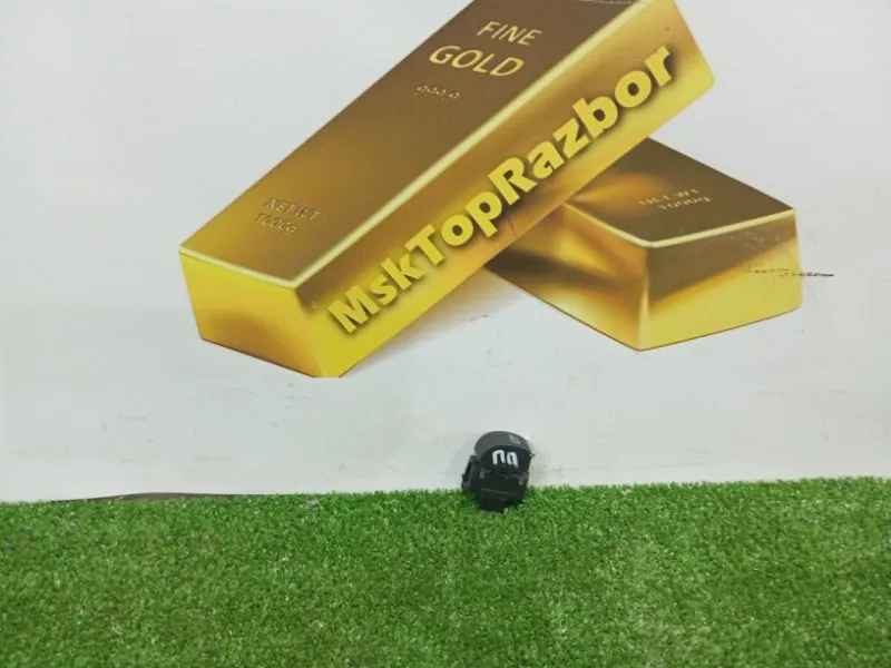 Кнопка стеклоподъемника