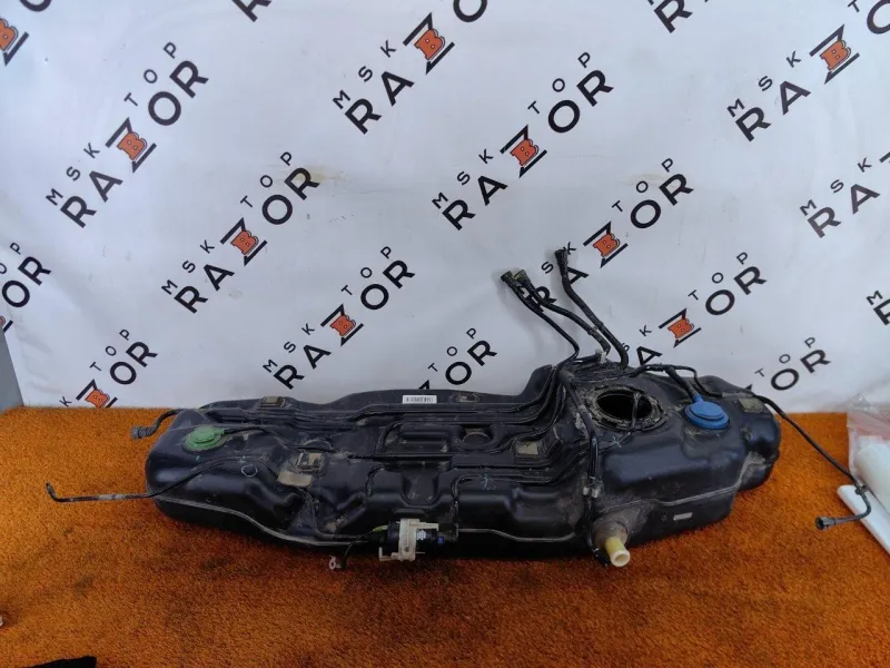 Бак топливный