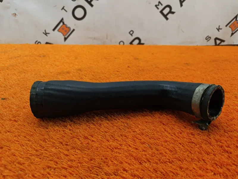 Патрубок интеркулера