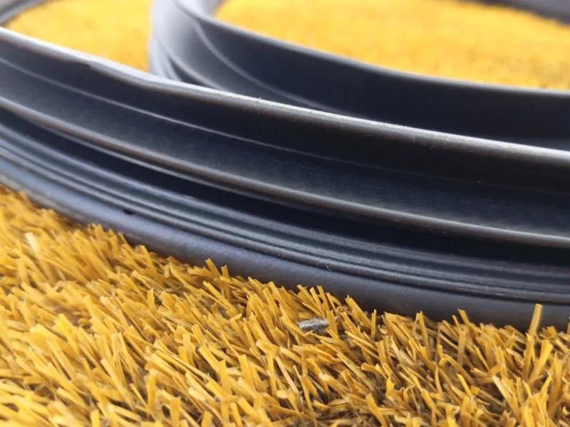 Уплотнитель проема двери