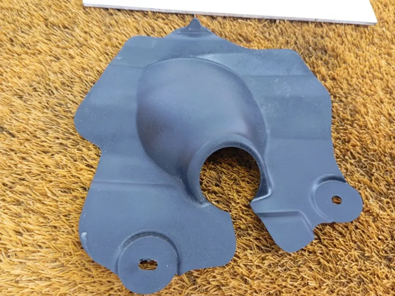 Кожух рулевой колонки