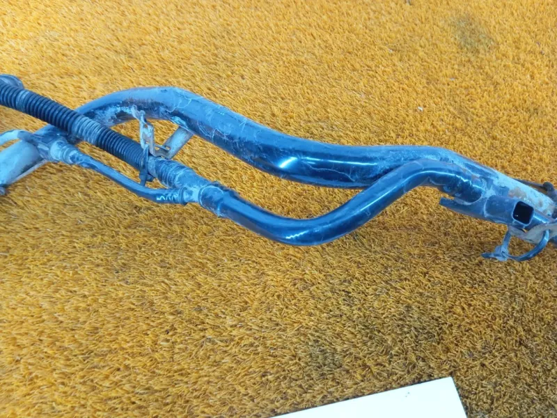 Горловина топливного бака