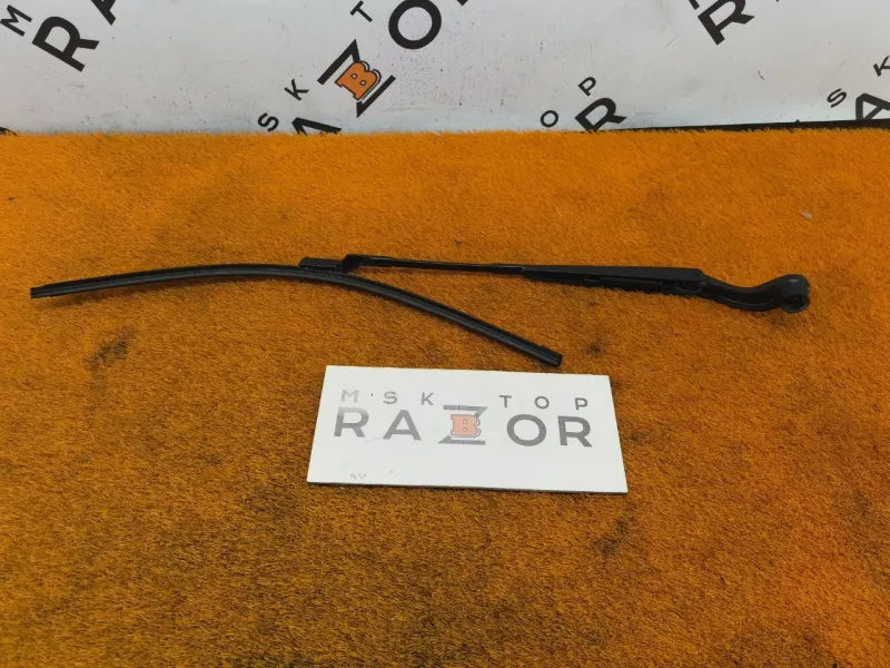 поводок стеклоочистителя