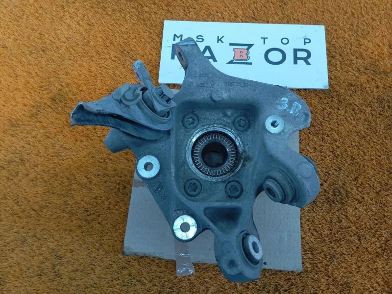 Кулак поворотный