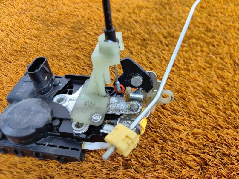 Замок двери