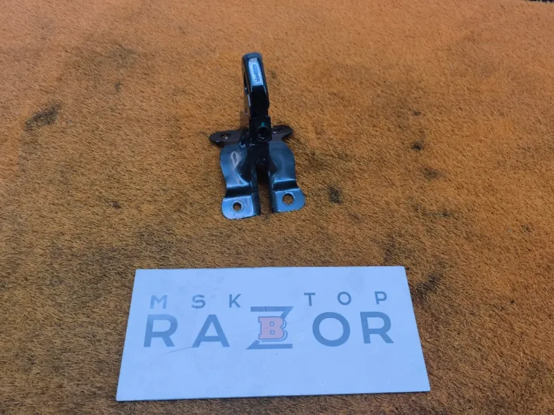 Крепление сиденья