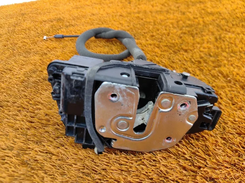 Замок двери