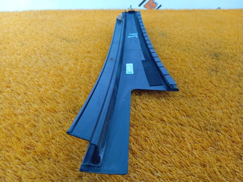 Молдинг двери