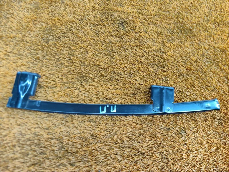 Направляющая стекла двери Changan UNI-V 2023 C281F2701030700AA, передняя правая