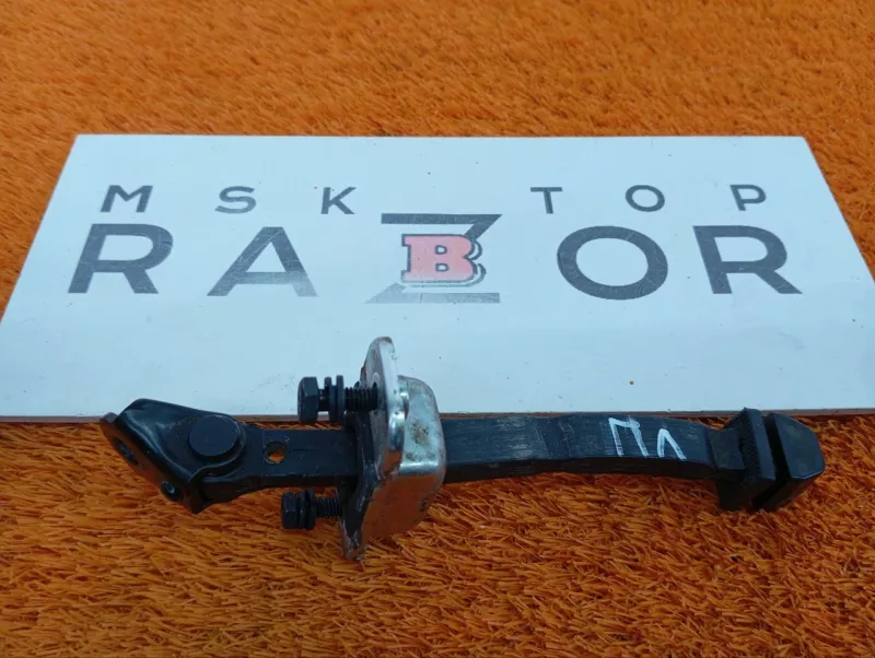 Ограничитель двери