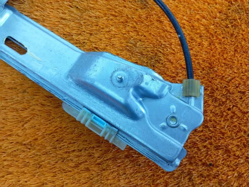 Стеклоподъемник