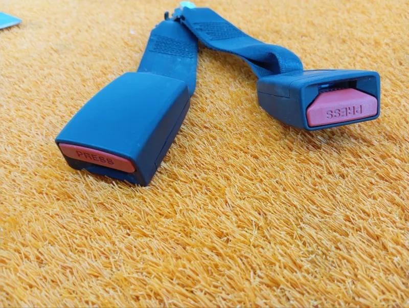 Ответная часть ремня безопасности