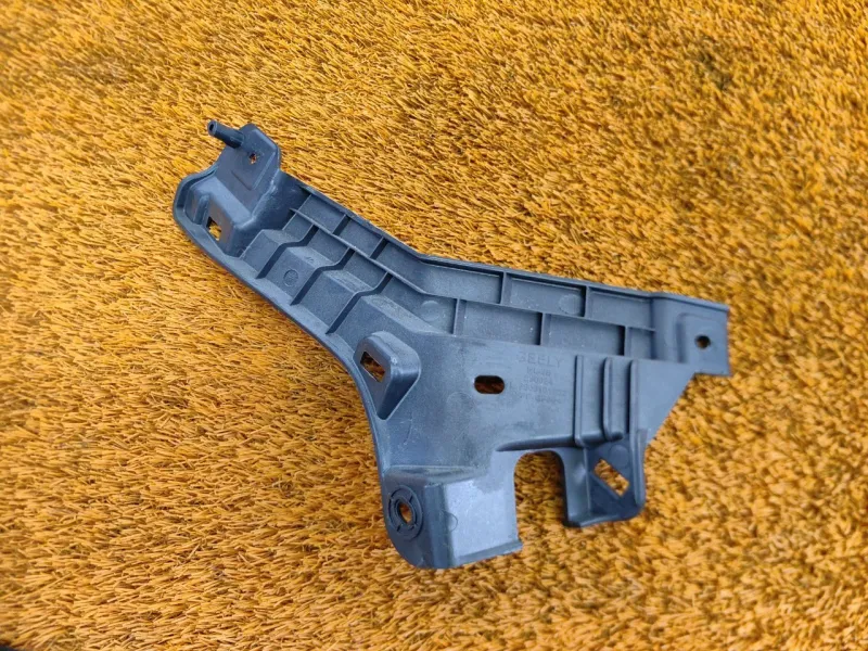 Кронштейн бампера