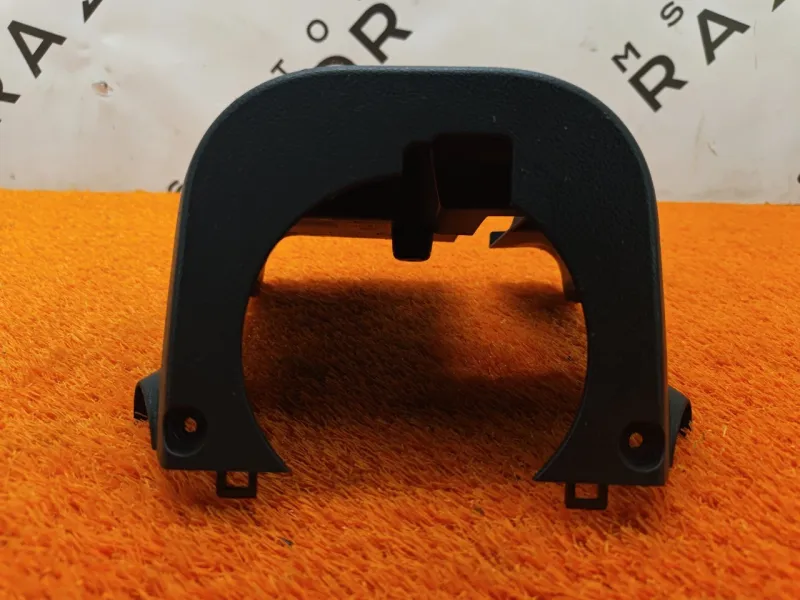 Кожух рулевой колонки