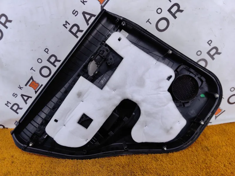 Обшивка двери