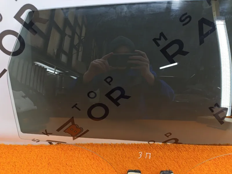 Стекло двери