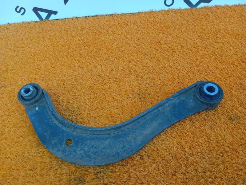 Рычаг подвески