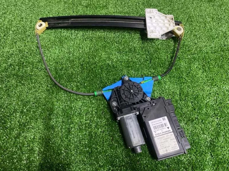 Стеклоподъемник Audi A4 2006 8E0839461B B7, задний левый