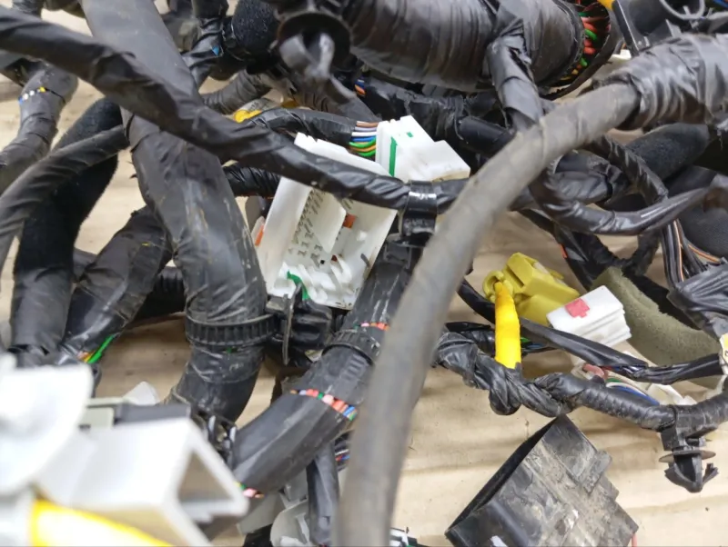 Проводка салона