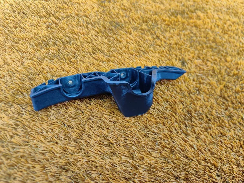 Крепление бампера