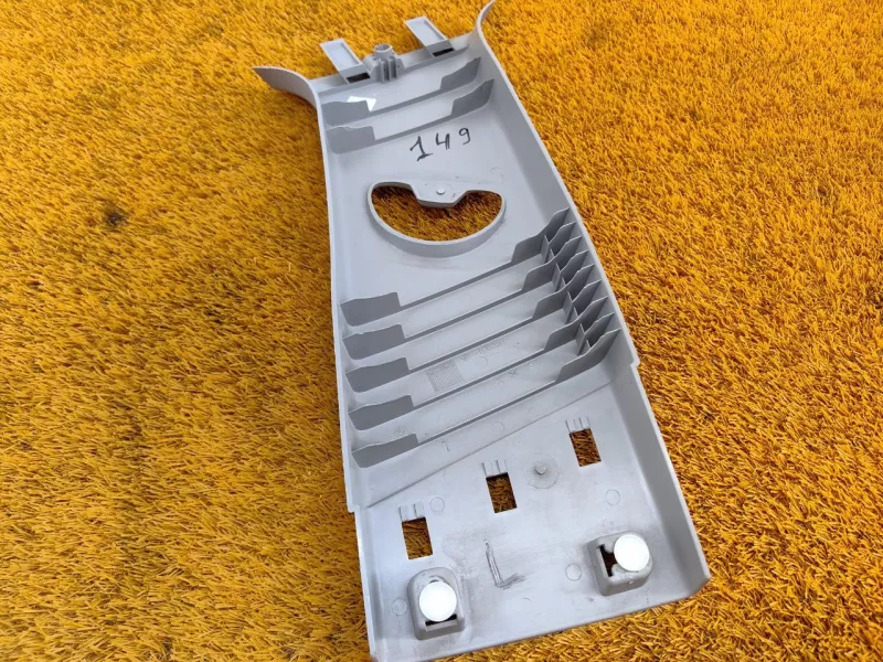 Обшивка стойки