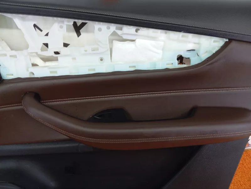 Обшивка двери