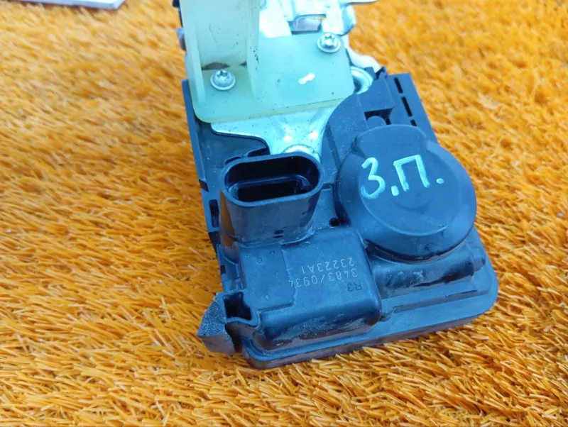 Замок двери