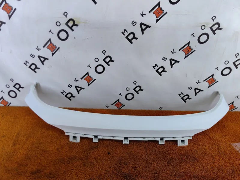 Накладка крышки багажника