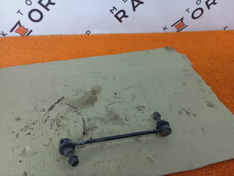 Стойка стабилизатора