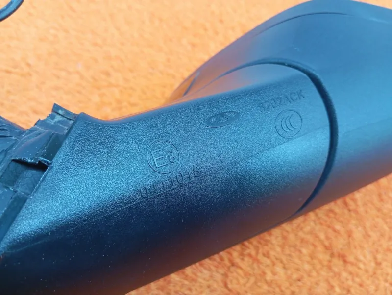 Зеркало боковое