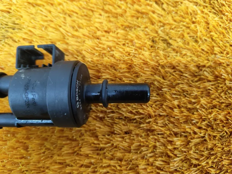 Клапан вентиляции топливного бака