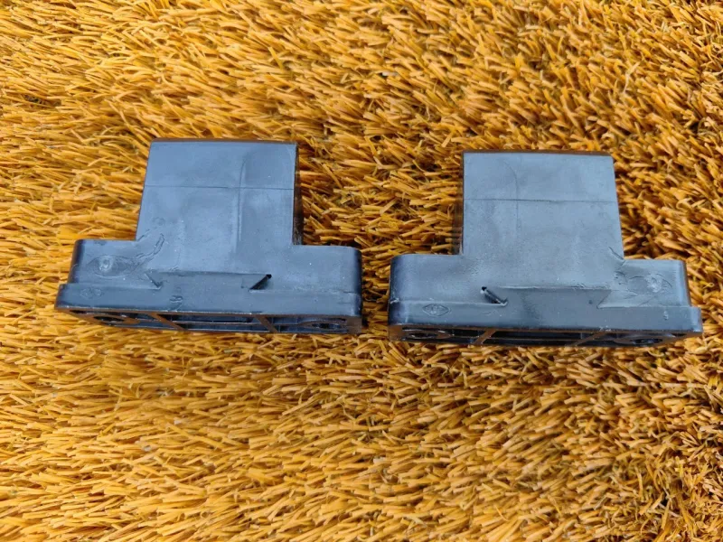 Отбойник крышки багажника