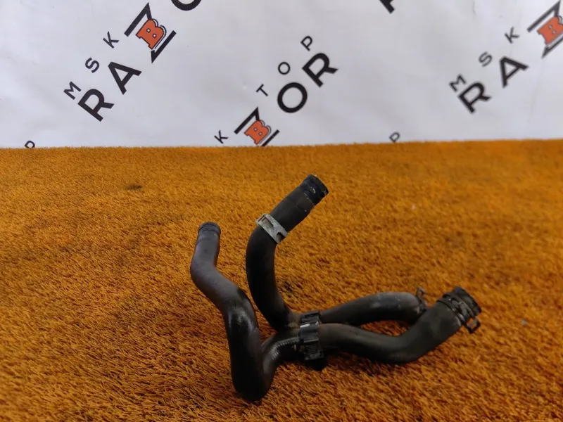 Патрубок отопителя