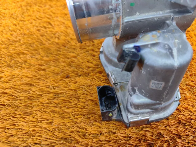 Дроссельная заслонка