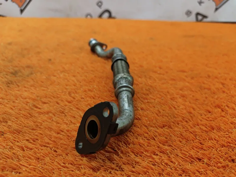 Трубка турбокомпрессора