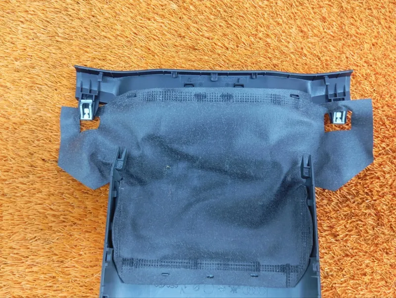 Кожух рулевой колонки