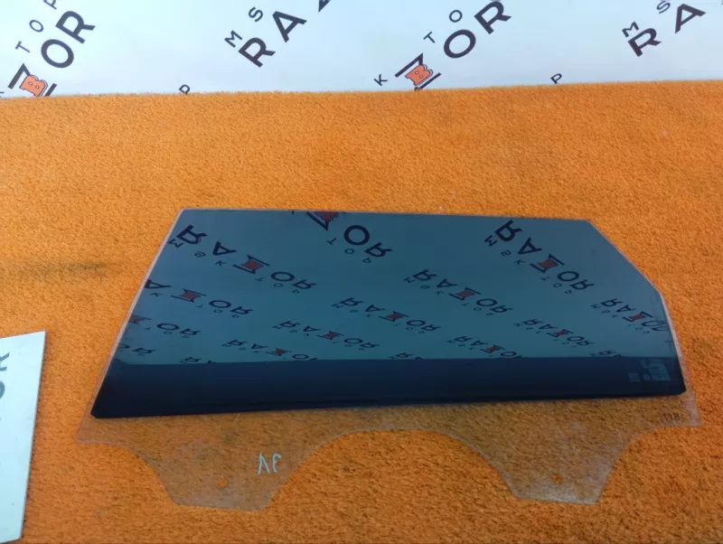 Стекло двери