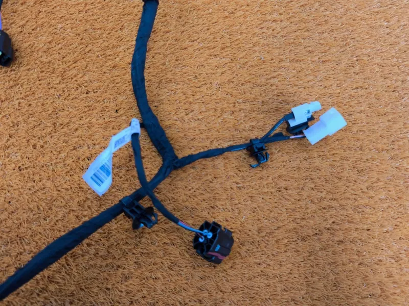 Электропроводка крышки багажника