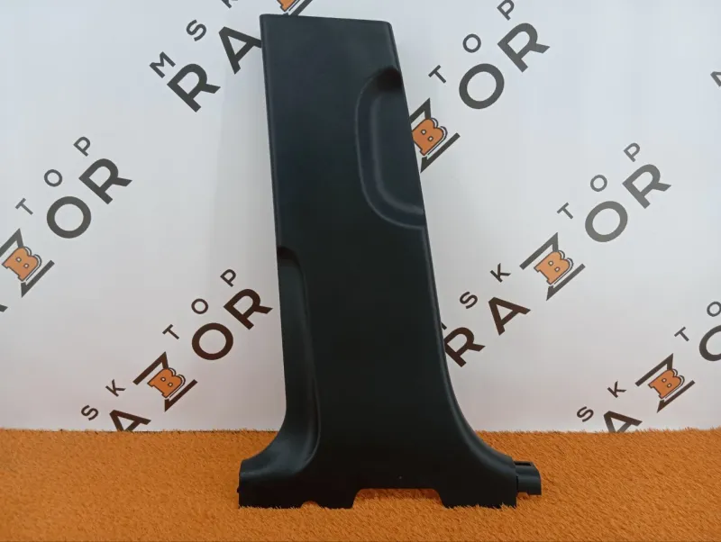 Обшивка центральной стойки