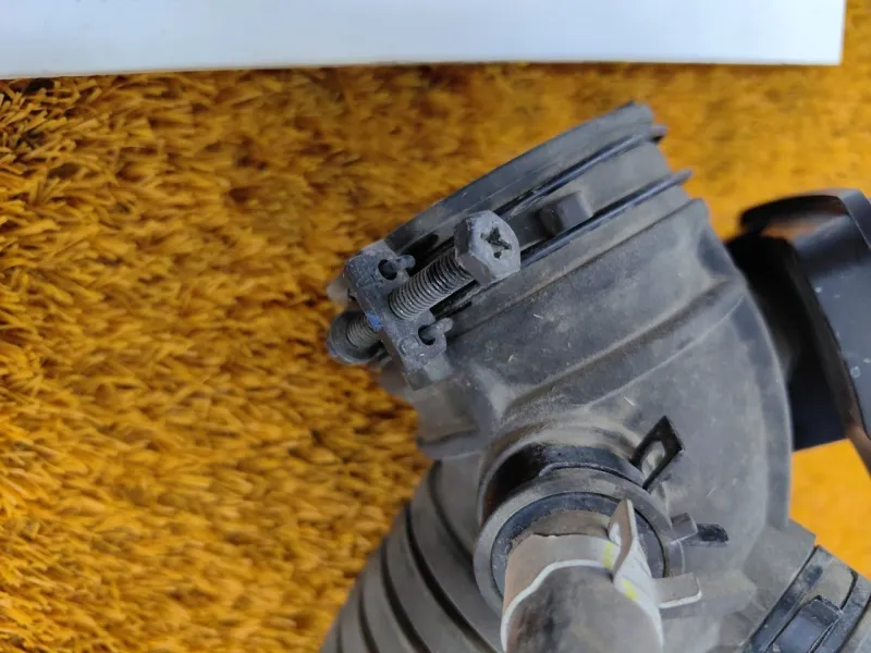 Патрубок воздушного фильтра